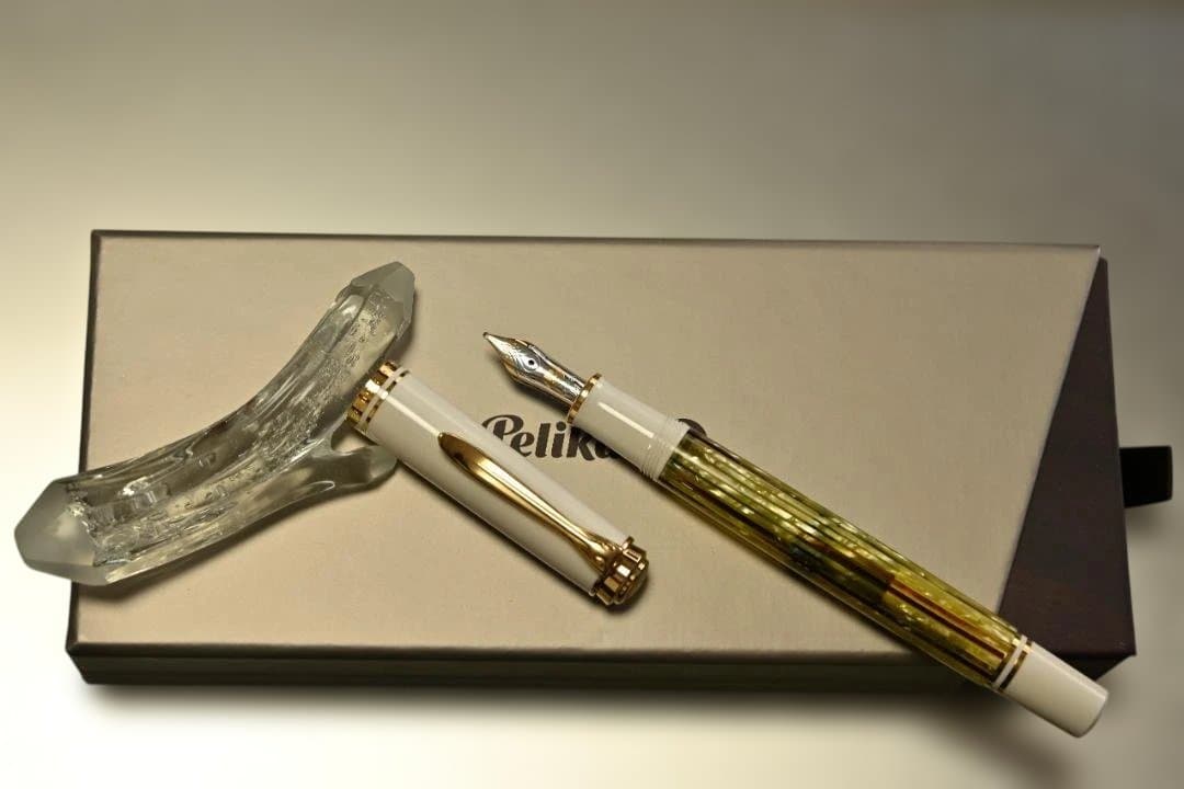 Pelikan 万年筆 スーベレーン 400　ホワイトトータス