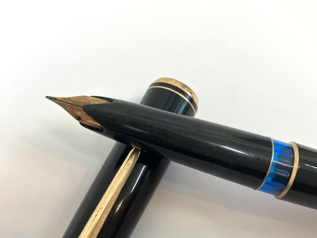 MONTBLANC 万年筆 NO 22 黒