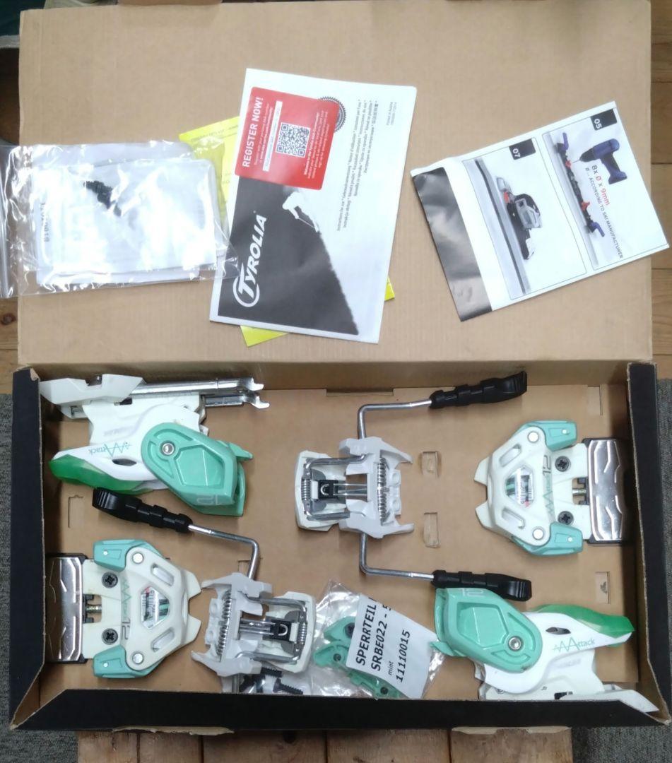 Tyrolia Attack 12 ビンディング 110mm ホワイト/ミント