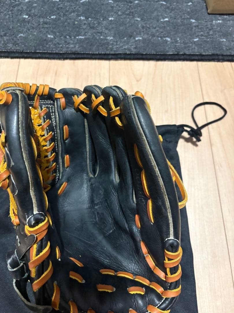 Under Armour 硬式グローブ 内野用　松田宣浩モデル　オーバーホール済