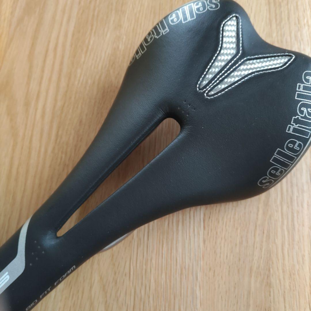 Selle Italia セライタリア SLR FLOW サドル ブラック