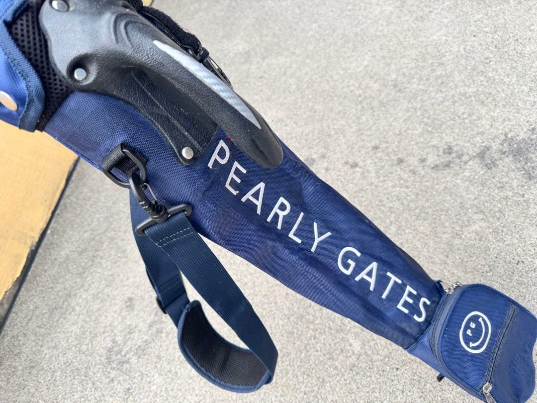 パーリーゲイツ製セルフスタンドバッグ！ゴルフの練習に！