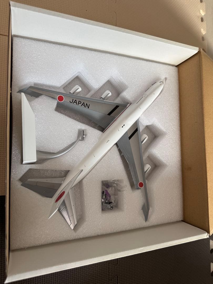 ボーイング747-400政府専用機 1/200スケール