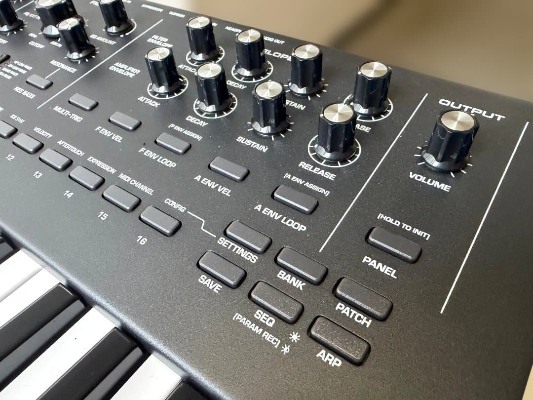 【ほぼ未使用】moog MESSENGER 32鍵 アナログシンセサイザー