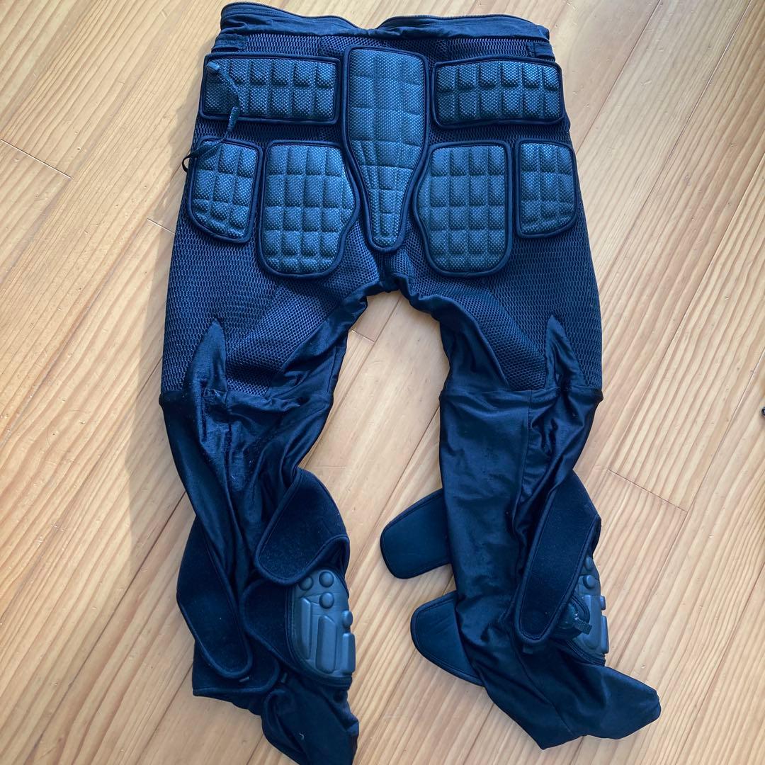 鎧　スノーボードプロテクター