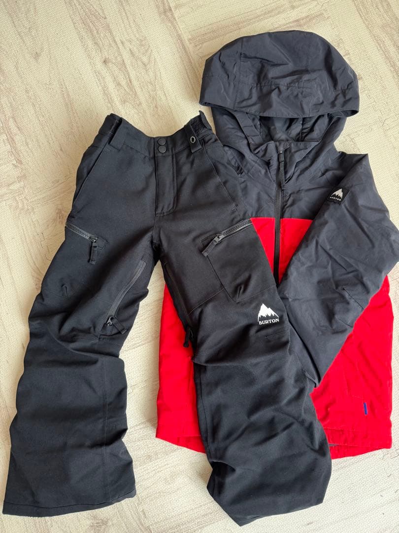 Burton 子ども用スキーウェア 黒/赤❤️120センチ
