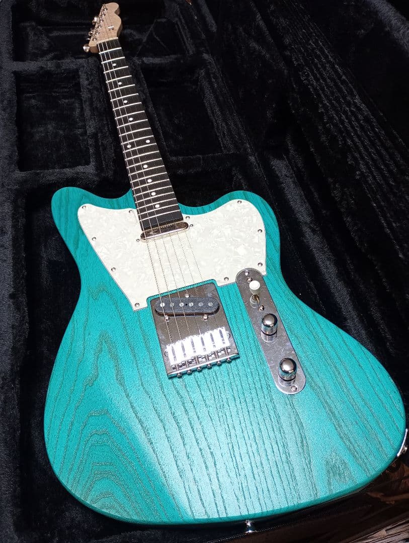 オフセットテレキャスター アッシュボディ バーズアイメイプルネック エボニー指板