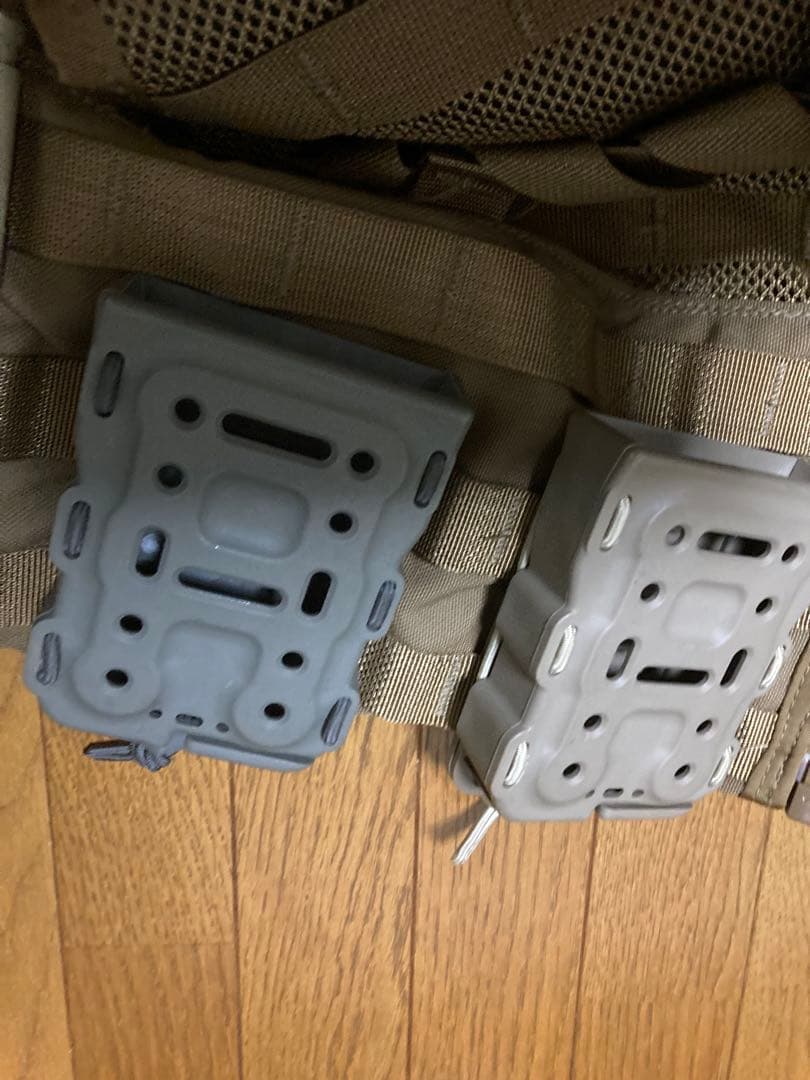 USロゴ付き タン色 チェストリグ