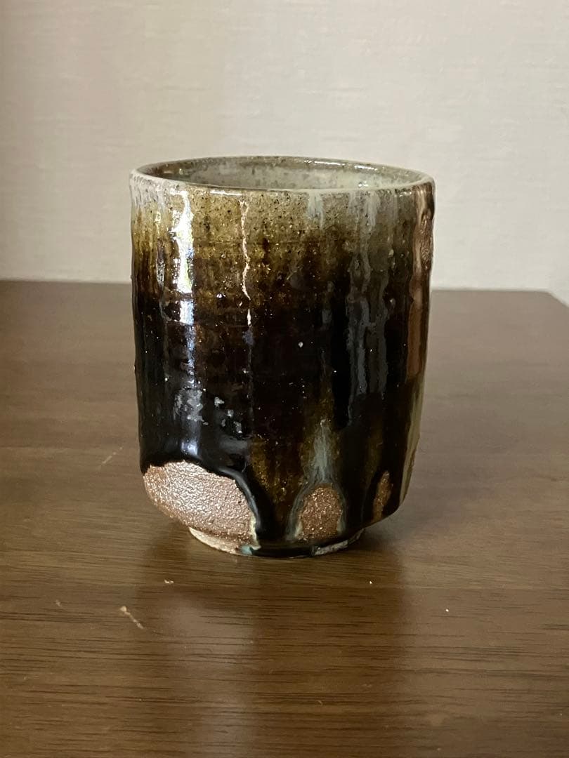 吉野敬子作　朝鮮唐津湯呑　2脚セット　遺作　径7cm 高さ8.5cm