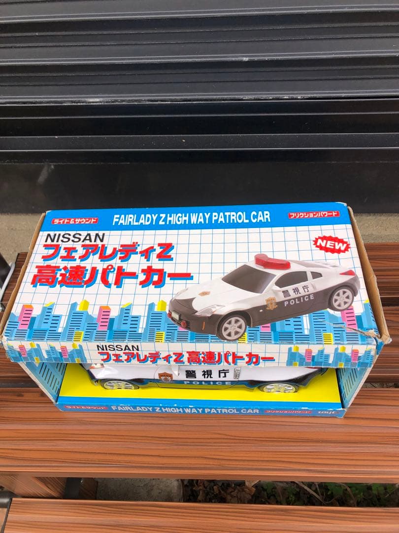希少 新品未使用トイコー フェアレディZ高速パトカー ライト&サウンド