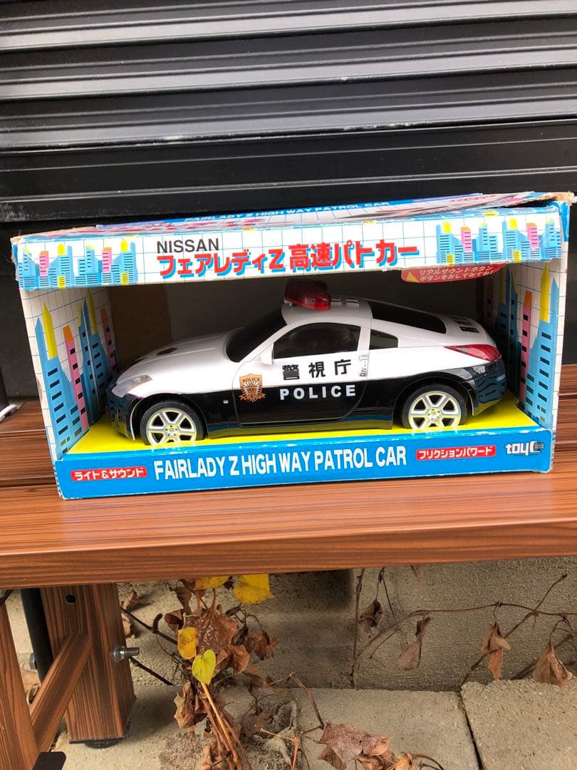 希少 新品未使用トイコー フェアレディZ高速パトカー ライト&サウンド
