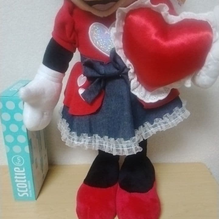 ディズニー　ミニーマウス バレンタインデニムドレス ぬいぐるみ 　タグ付き