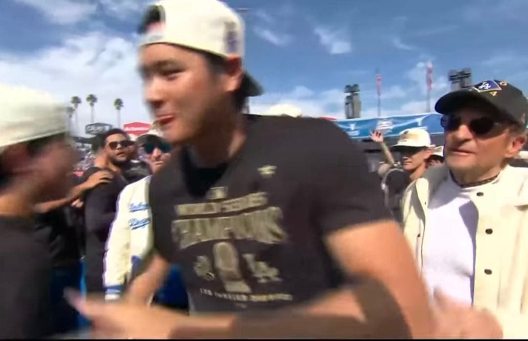 【正規品】ドジャース 2024 2025優勝記念 着用Tシャツ 4枚セット　Ｌ