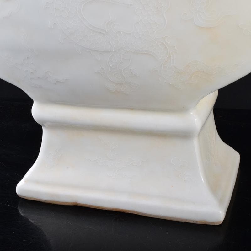 中国　大明宣徳年製　白磁　遊環　雲龍鳳凰文瓶　多口瓶　M　7311A