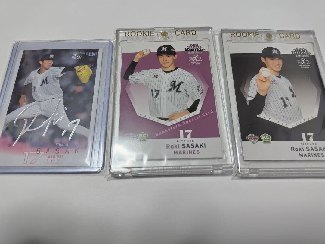 完全美品WS制覇ドジャース　佐々木朗希ルーキーカード3枚セット