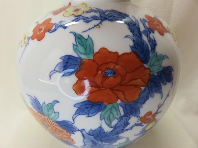 ☆鍋島焼 和泉作 花瓶 若牡丹 丸型 6寸 共箱☆