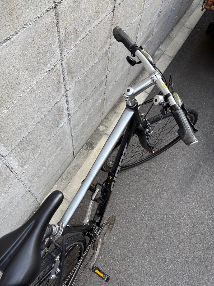 クロスバイク　GIANT escape R3 2022年モデル