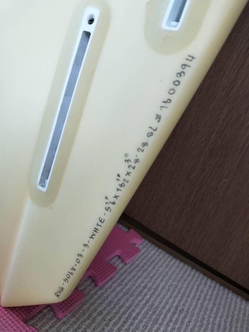 ꧁極美品꧂　ヴァンガード　5.6 ファイヤーワイヤー　ショートボード　ケース付き