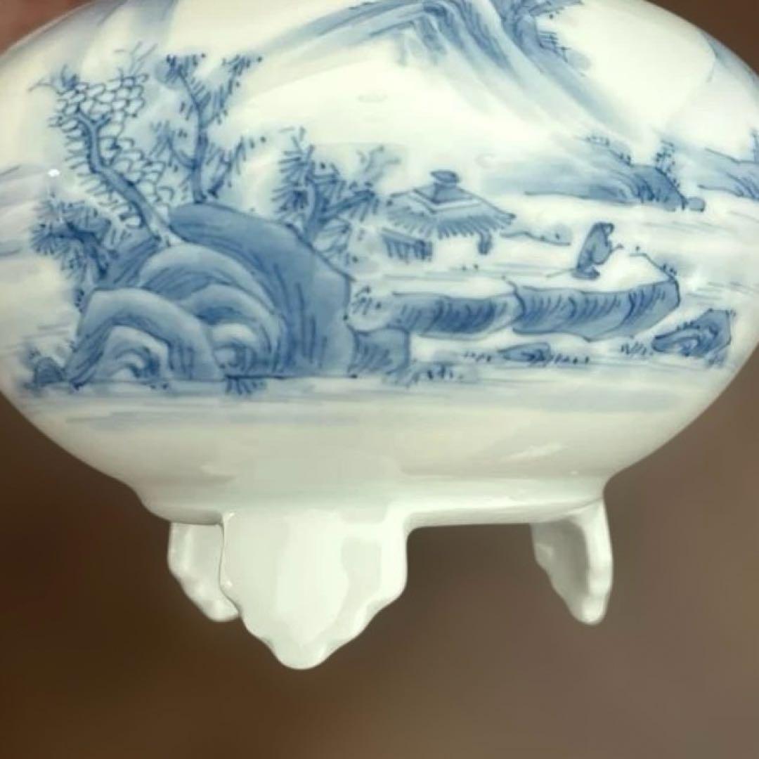 中村清六 作 白磁染付 山水絵香炉