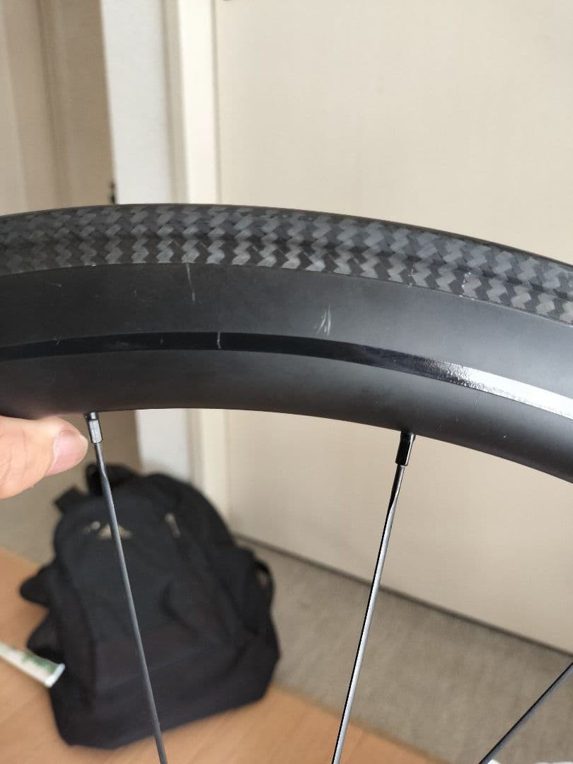 アイカン エアロ50s カ―ボンホイール