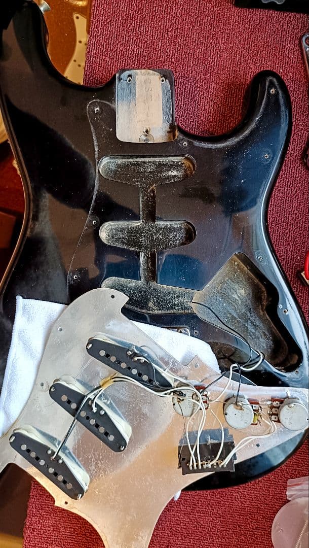 Fender Japan st72-55（CST-50M）Eシリアル 追柾目