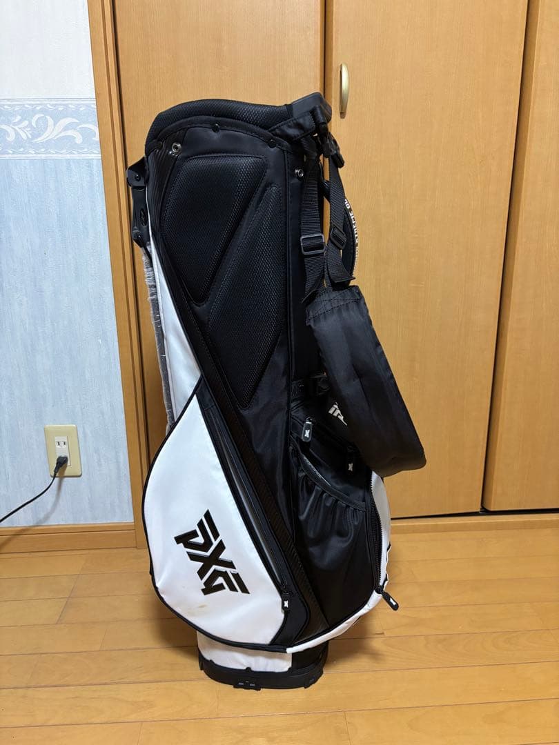 PXG キャディバッグ ブラック・ホワイト