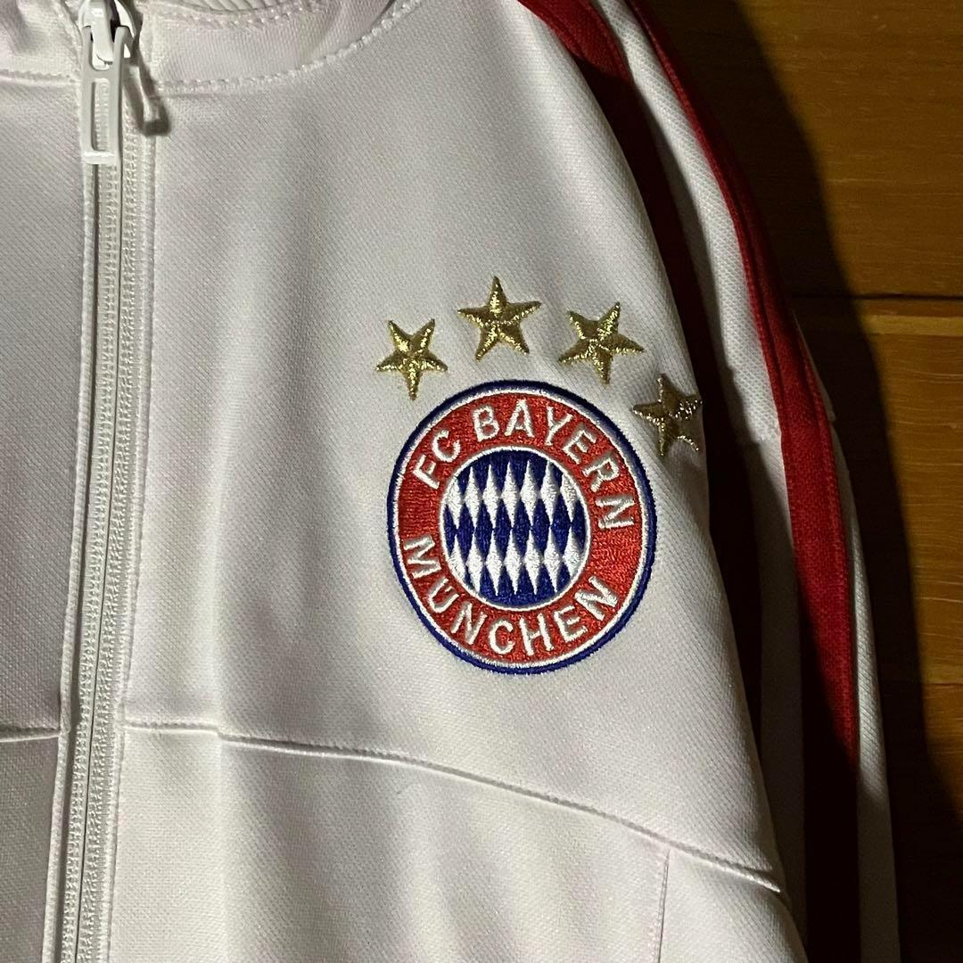 adidas　バイエルン　トラックジャケット　ジャージ　白　赤　刺繍ロゴ