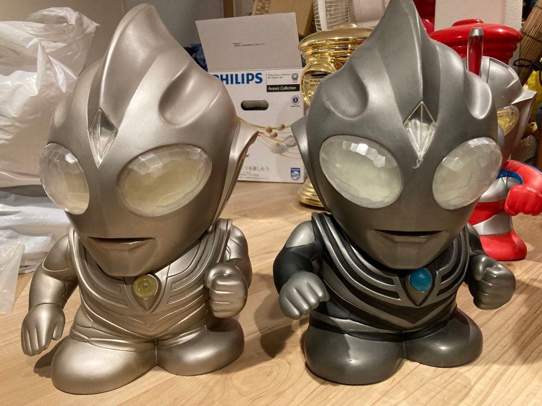 ウルトラマン貯金箱