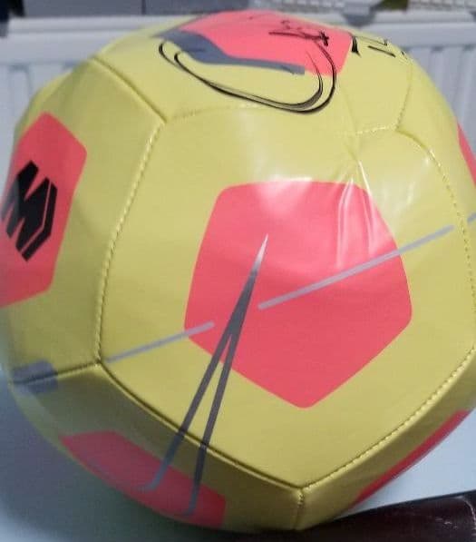 サッカーメキシコ代表、ギジェルモ・オチョア、直筆サイン入、NIKEサッカーボール