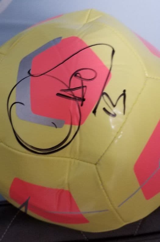 サッカーメキシコ代表、ギジェルモ・オチョア、直筆サイン入、NIKEサッカーボール