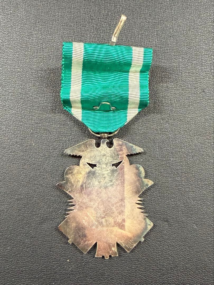 勲章　功七級金鵄勲章