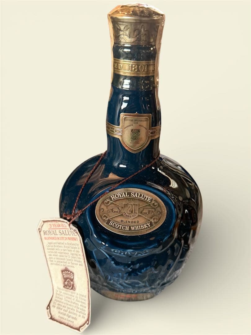 未開封ロイヤルサルート21年　青陶器　巾着付き　スコッチ　古酒 箱入り