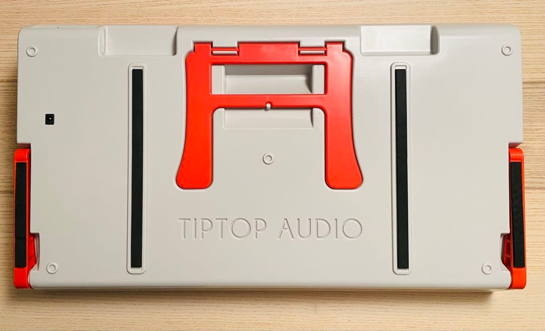 Tip Top Audio Mantis モジュラーシンセ　ケース