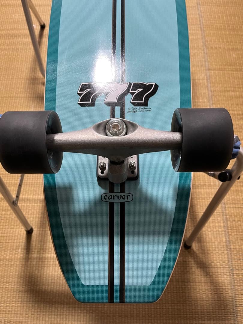 カーバーTYLER 777Surfskate Complete 36.5