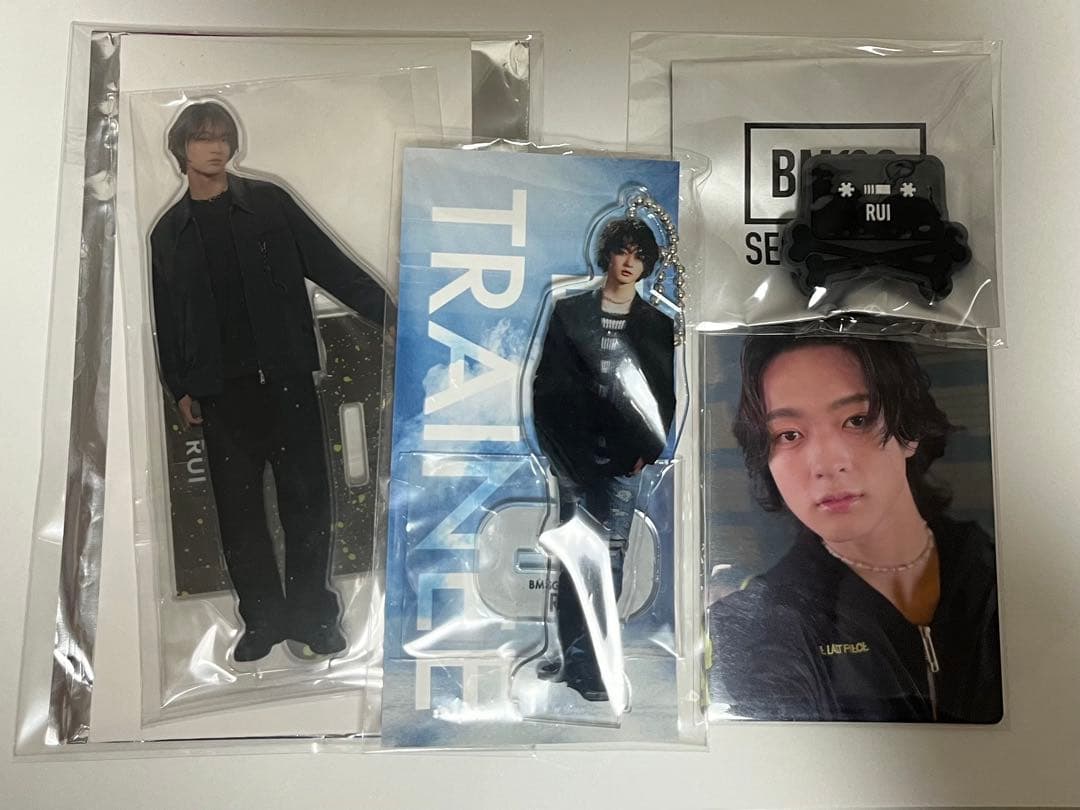 BMSG STARGLOW RUI アクスタ トレカ　ピンズ