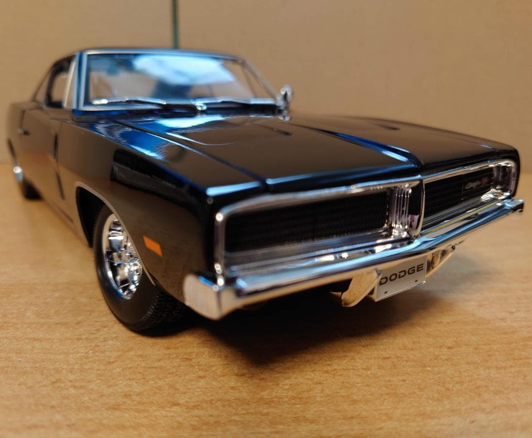 1/18 ダッジチャージャーR/T Dodge Charger R/T 1969