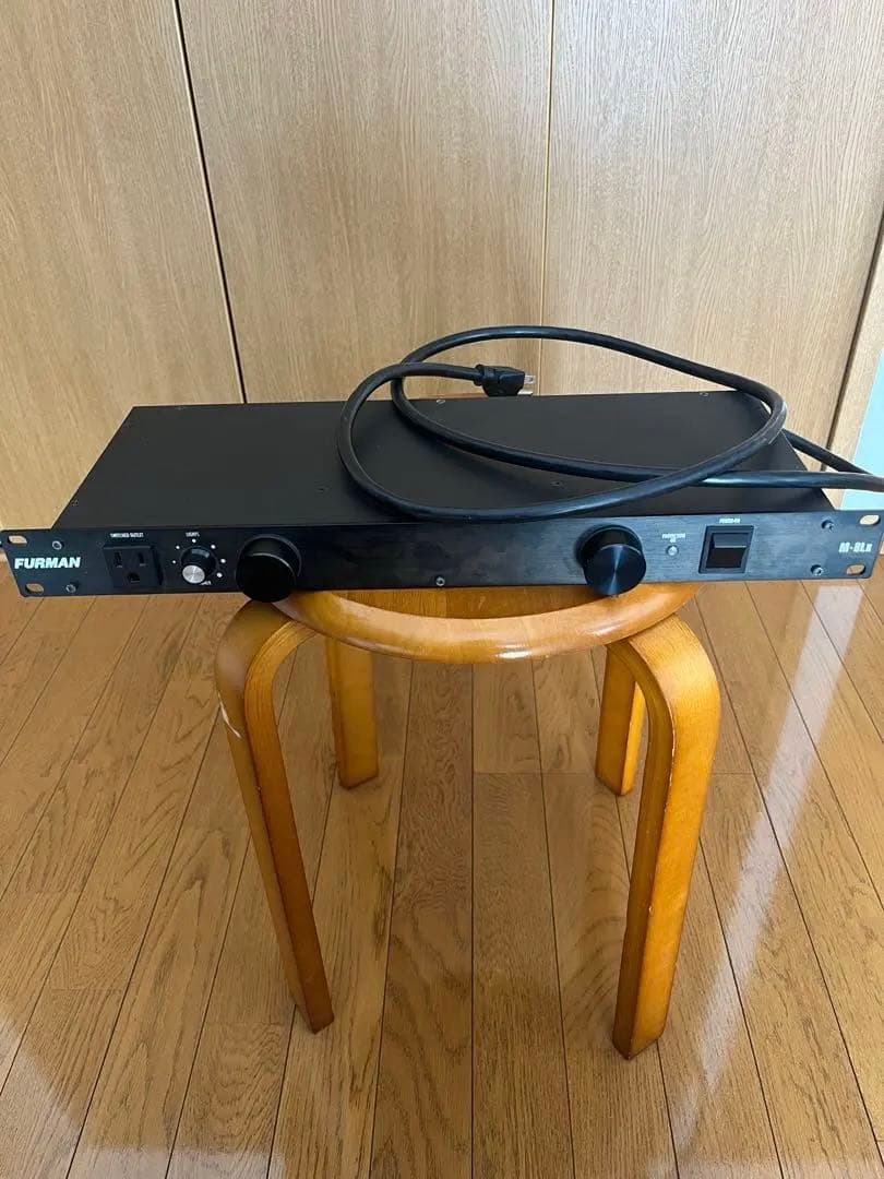FURMAN ( ファーマン ) M-8Lx　パワーコンディショナー
