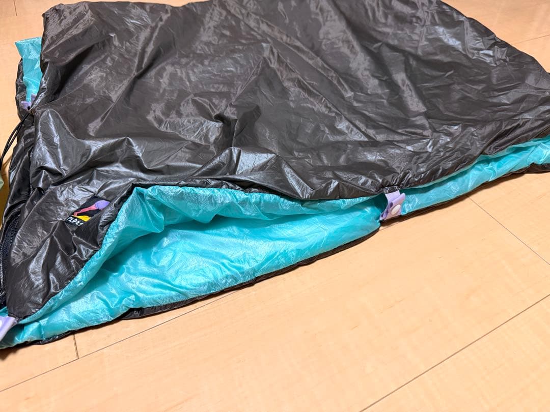 PEDESTRI ペデストリ プアブランケット 中綿