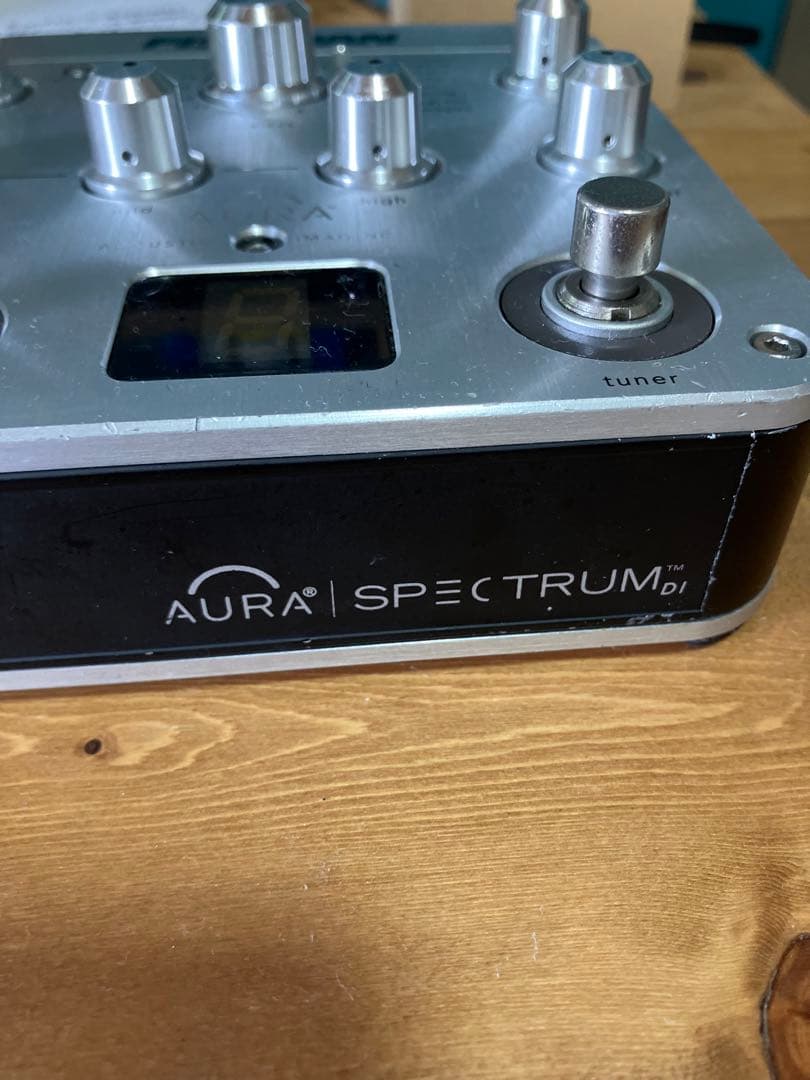 Fishman Aura Spectrum di ギター　エフェクター