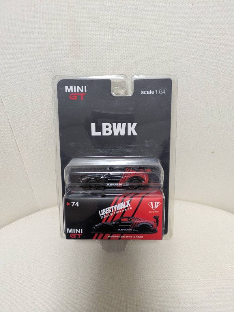 MINI GT LBWK 1/64 ミニカー