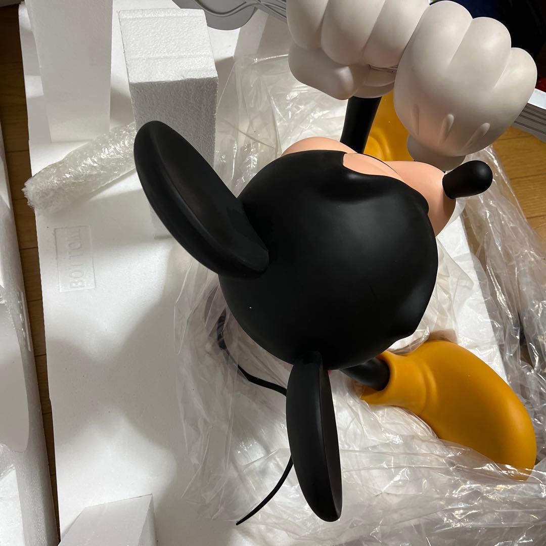 ミッキーマウスフィギュア