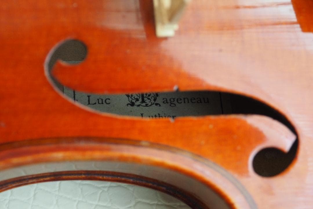 フレンチ・モダンヴァイオリン1982年　裏板一枚　中古品