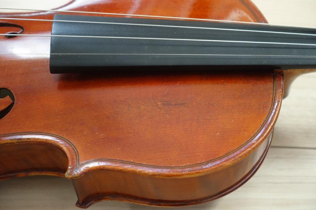 フレンチ・モダンヴァイオリン1982年　裏板一枚　中古品