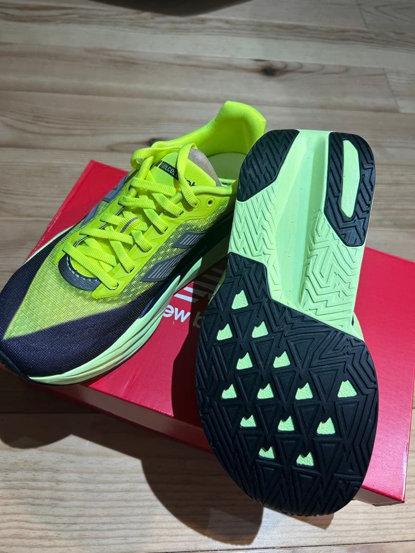 新品未使用品　New Balance WFCX3PE D ランニングシューズ