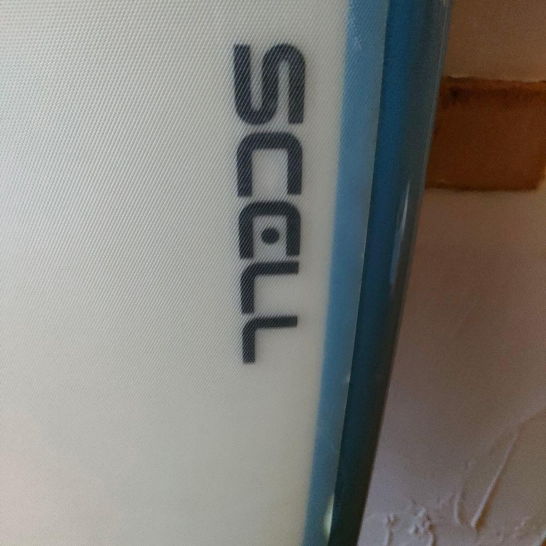 美品　SCELL　ミッドレングスサーフボード　6.8