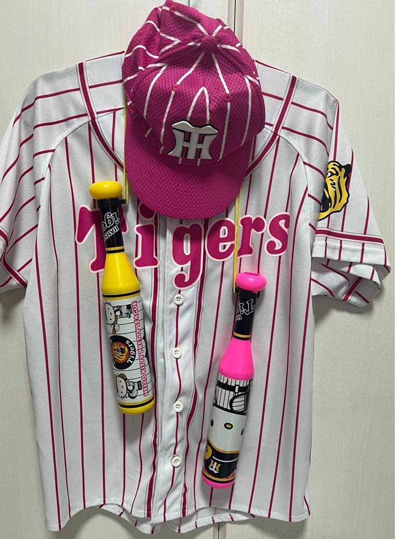 阪神タイガース ハローキティ 応援グッズ