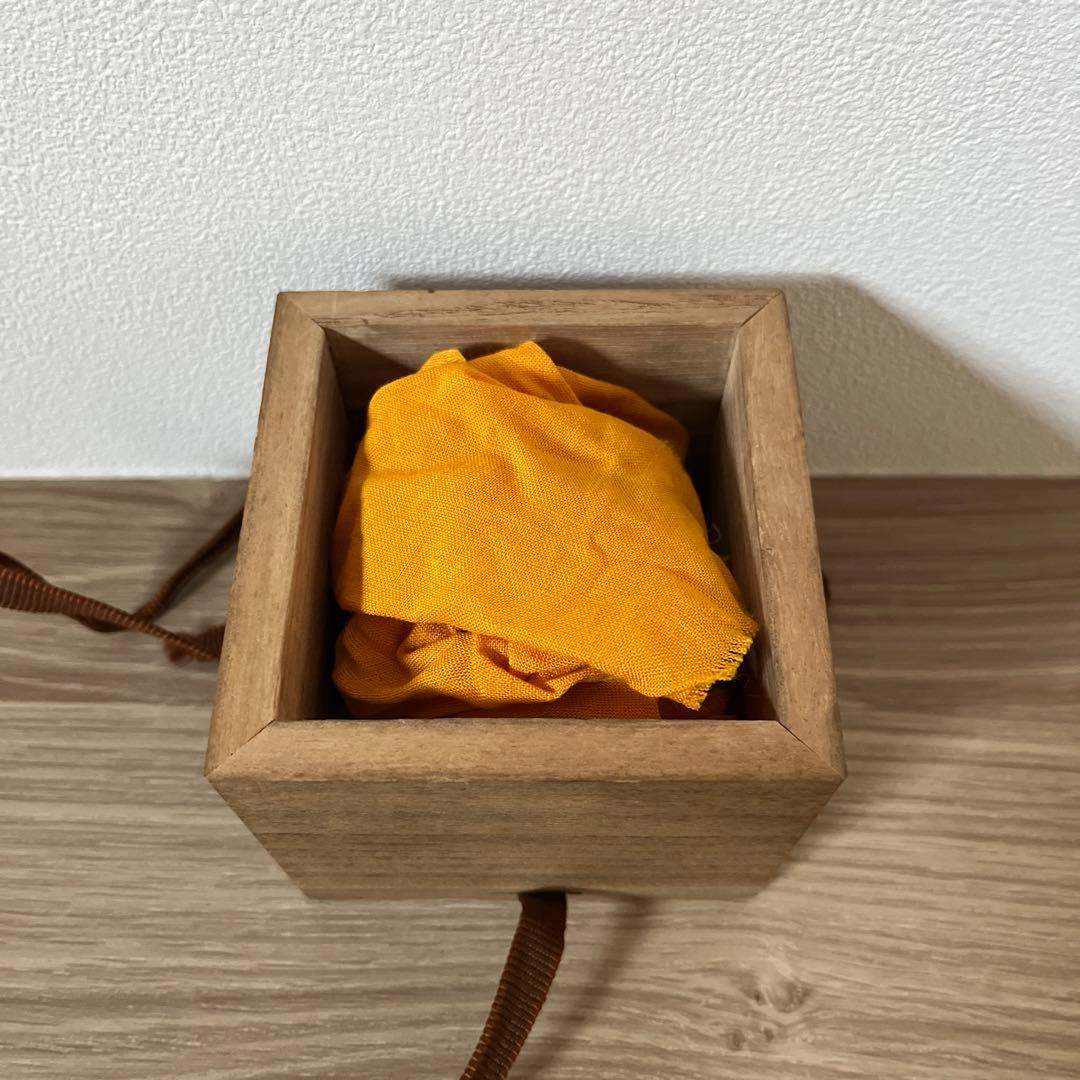 十二代酒井田柿右衛門　香合