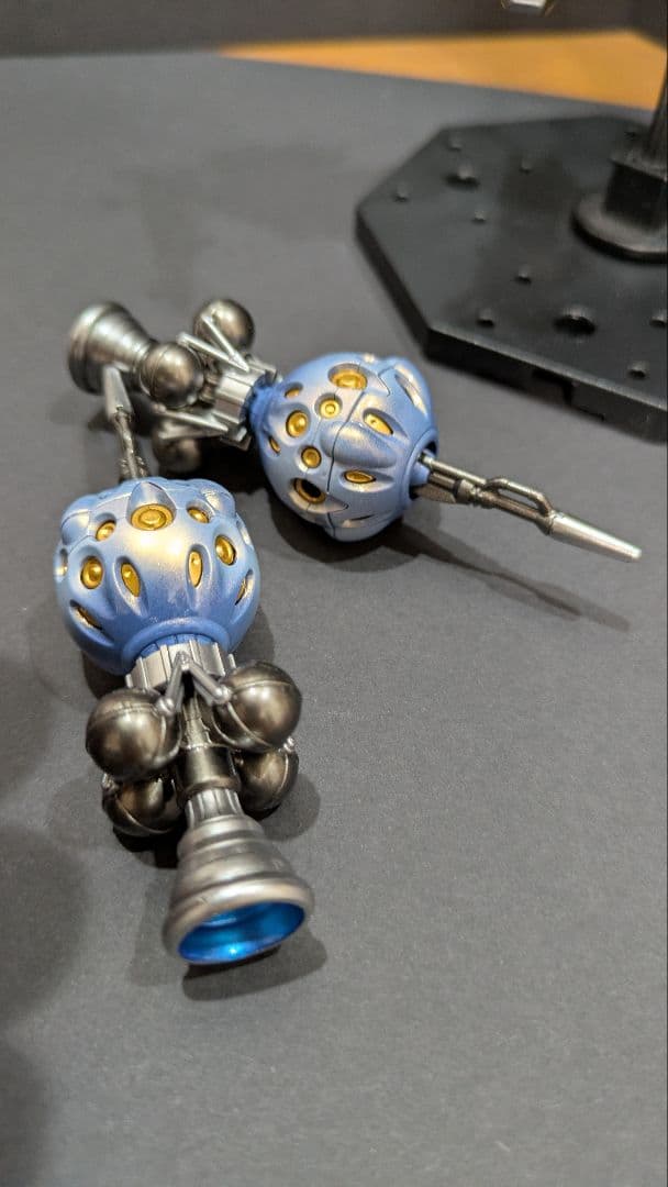 ジークアクス　ＨＧ 赤いガンダム　「白いガンダム」仕様