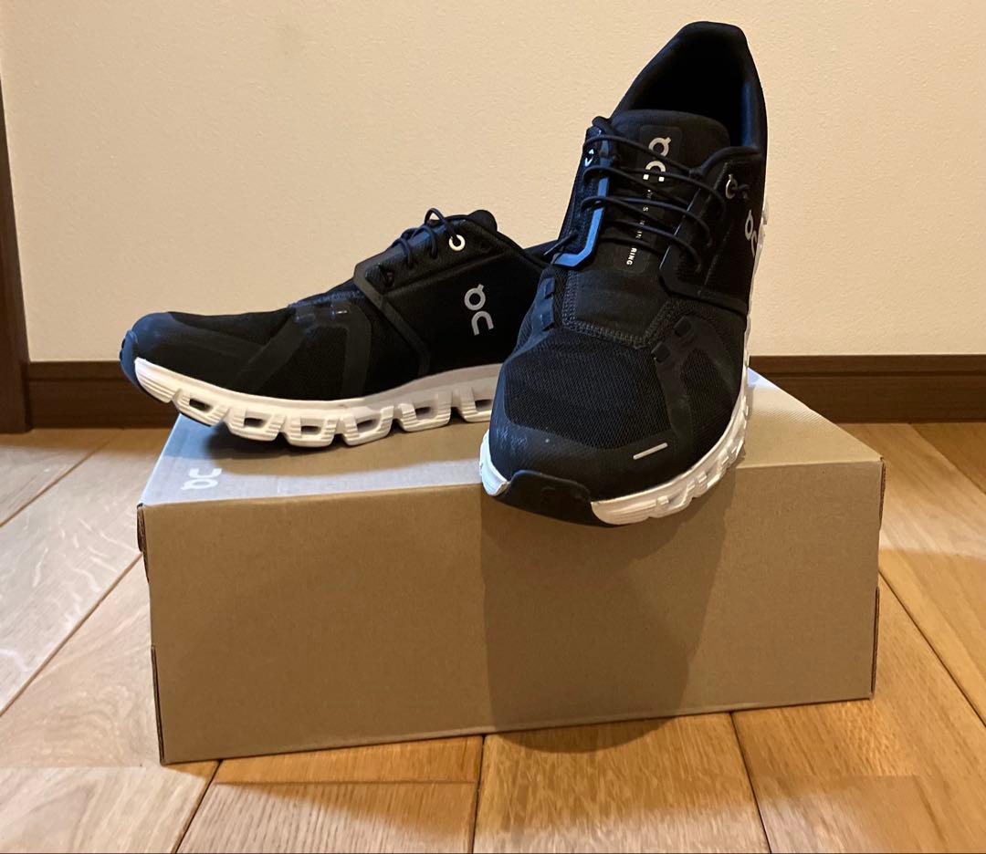 on ランニングシューズ 黒 cloud6
