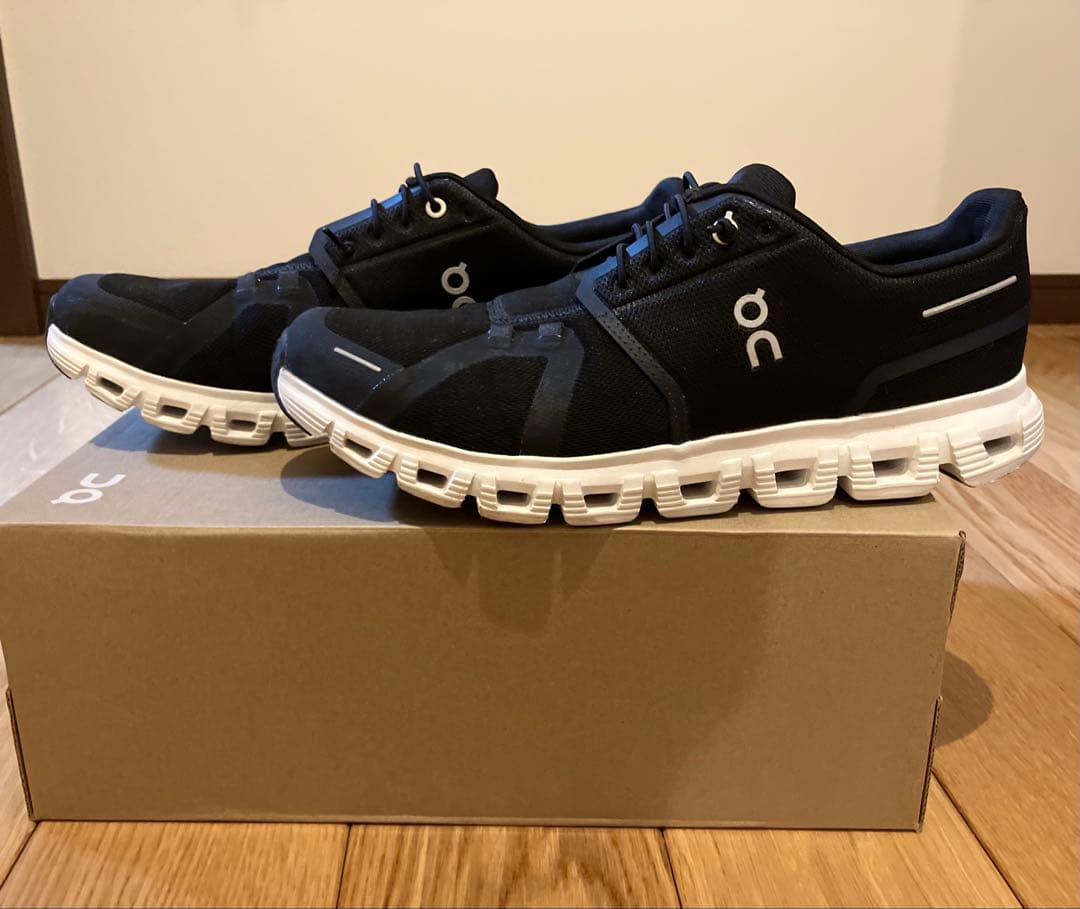 on ランニングシューズ 黒 cloud6